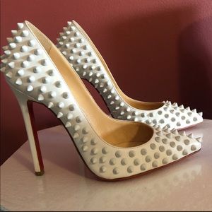 Christian Louboutin Pigalle Spike 36.5. Heels